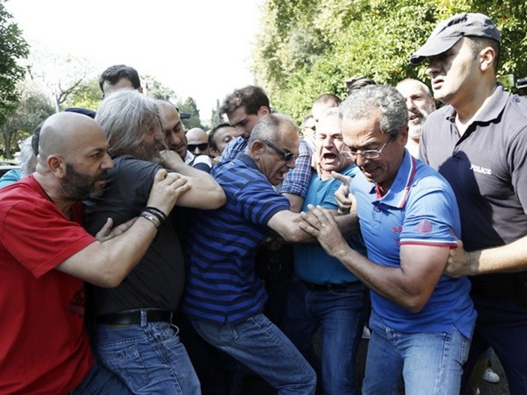 maximoy-episodeia_poe-ota